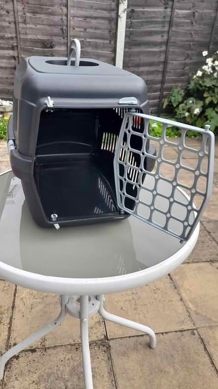 Photo of free Pet carrier (Marshalswick St.Albans) #1