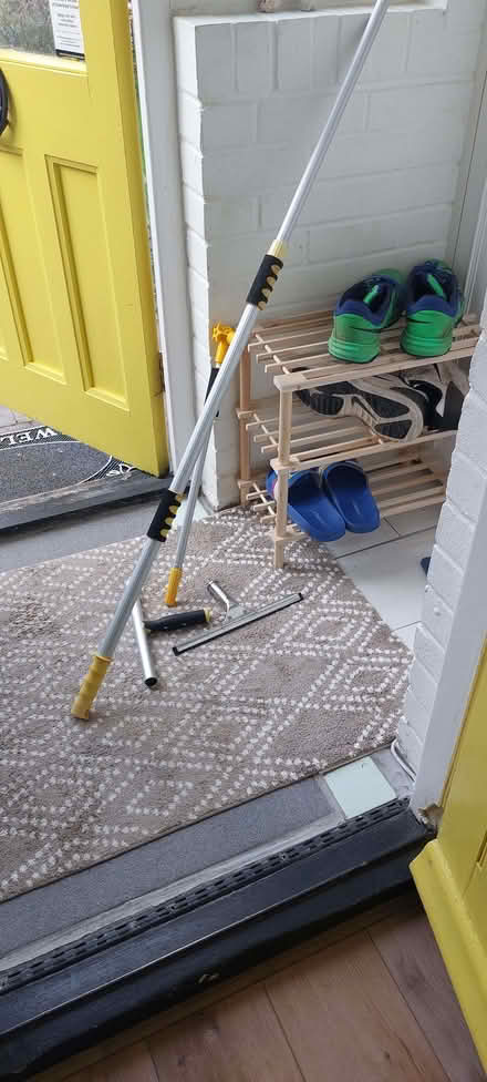 Photo of free Extending window cleaner kit. (Hersham KT12) #1