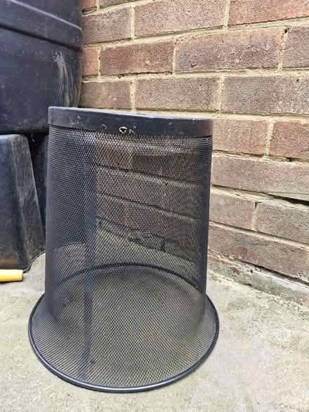 Photo of free Waste paper bin (E17) #1