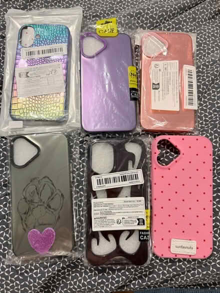 Photo of free iphone 16 plus casing (DE22) #1