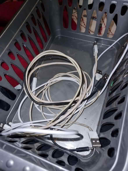 Photo of free Selection of leads (HA0) #2