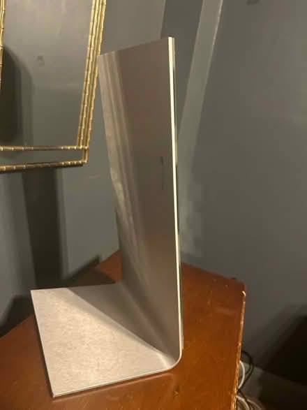 Photo of free Free standing dressing table mirror (Tulse Hill SE21) #2