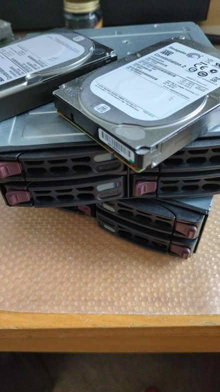 Photo of free 6 hard drives and caddies 500GB? (OX14 Abingdon) #2