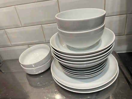 Photo of free Plates and bowls (Twickenham TW2) #1