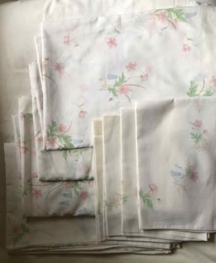 Photo of free 4 single duvet covers & pillowslips, floral pattern (Wootton OX13) #1