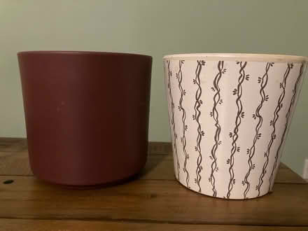 Photo of free Ceramic indoor plant pots (Tollerton NG12) #1