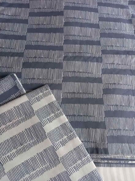 Photo of free King size duvet cover & pillowcases (West Yatton SN14) #2