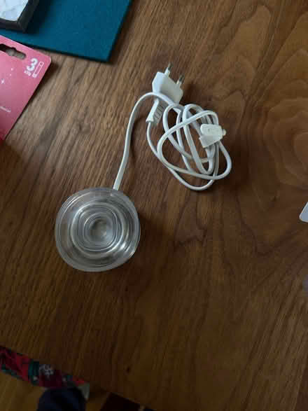 Photo of free household items & toiletries (Pimlico, SW1) #2