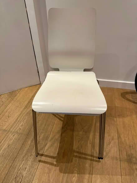 Photo of free 2x white dining chairs (Highbury N5) #1