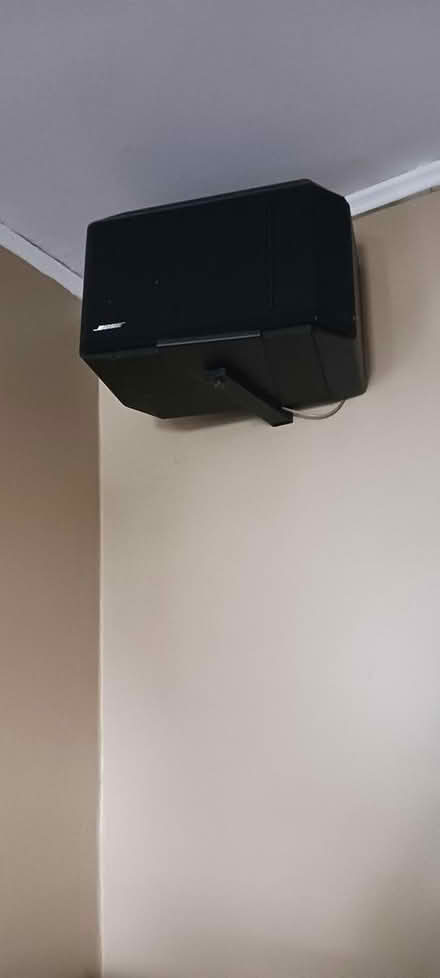 Photo of free 2 bose speakers (Pelham) #1