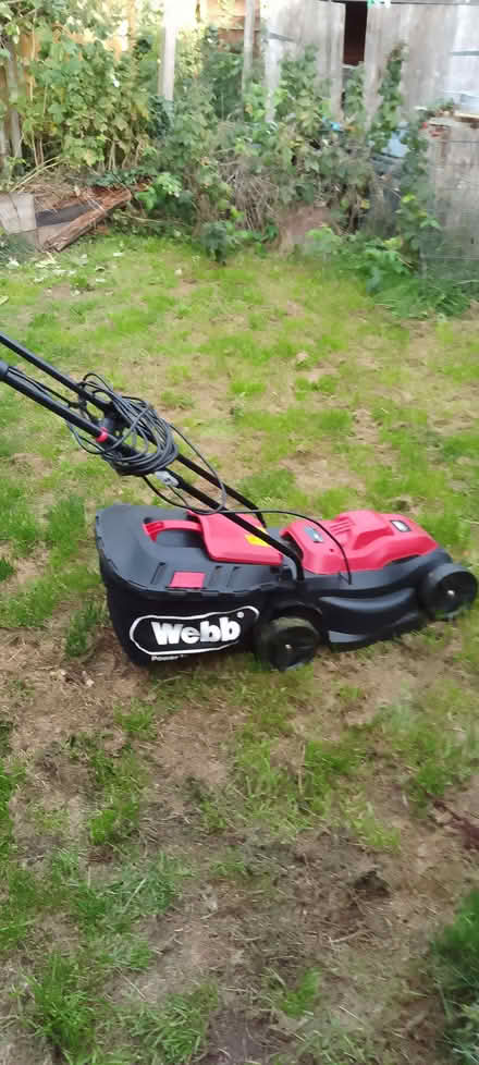 Photo of free Lawnmower repair need (Top Amersham HP6) #1