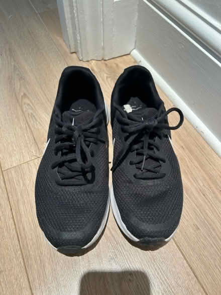 Photo of free Nike black trainers (Guildford GU2) #2