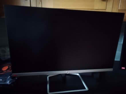 Photo of free WR8 0PY, HP Monitor (Naunton WR8) #1