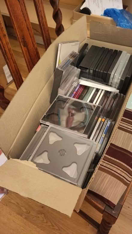 Photo of free CD/DVD cases (Alston CA9) #1