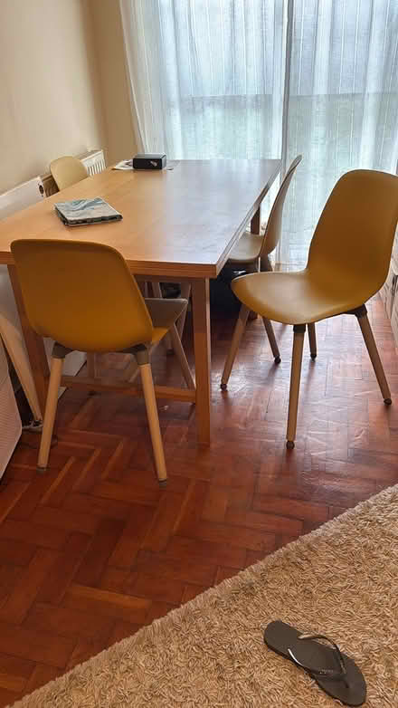 Photo of free Extendable Oak table (TW7) #1