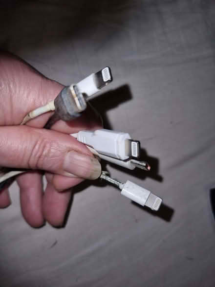 Photo of free Selection of leads (HA0) #1