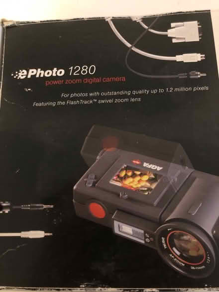 Photo of free Old digital camera (Markfield LE67) #3