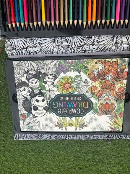 Photo of free Colouring Pencils & Sketch Pad (DA11) #2
