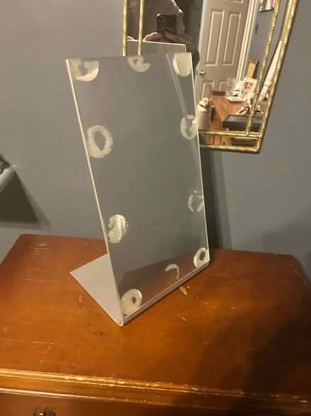 Photo of free Free standing dressing table mirror (Tulse Hill SE21) #1