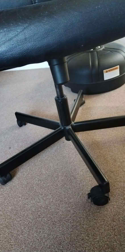 Photo of free desk chair (Heswall CH60) #2