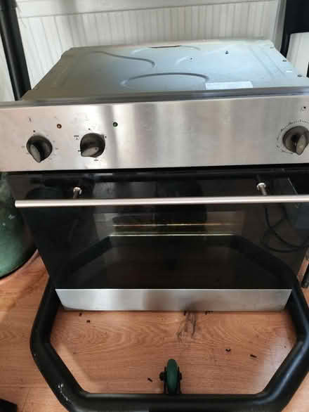 Photo of free 60cm Integrated Oven (Crystal Palace/Thornton Heath) #1