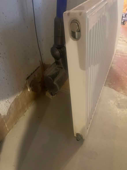 Photo of free 120 cm radiator and all fittings (RM5) #3