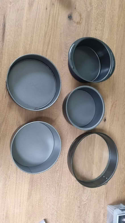 Photo of free Cake tins, different sizes (Tolworth KT6) #2