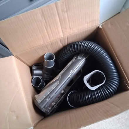 Photo of free Shark Vacuum (Wickford SS12) #2