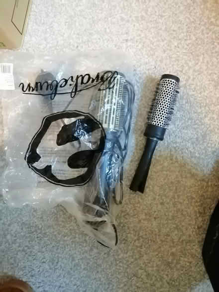 Photo of free Hot brush and round brush (Abingdon OX14) #1