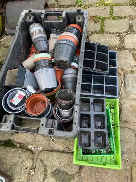 Photo of free Plastic plant pots (Youlgreave DE45) #1