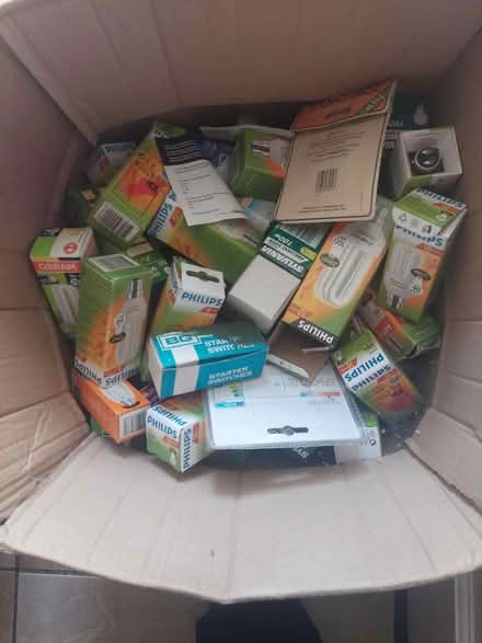 Photo of free Light bulbs (CW2) #2
