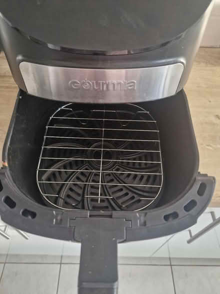 Photo of free Air fryer (Welwyn Garden AL7) #2