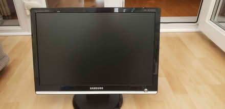 Photo of free Pc monitor (Woodhouses M33) #1