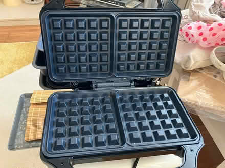 Photo of free Kitchen utensils. (Glenrothes KY6) #1