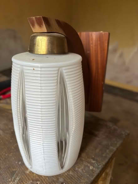 Photo of free Wall light (Chelsfield BR6) #1