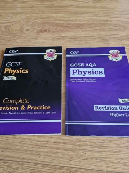 Photo of free GCSE physics revision bks (North Sheen TW9) #1