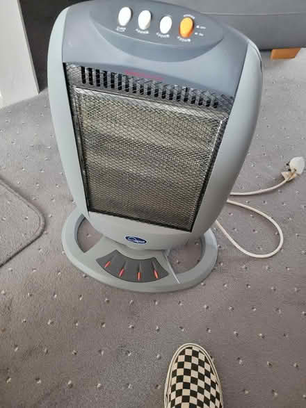 Photo of free Halogen heater (Fareham PO15) #1