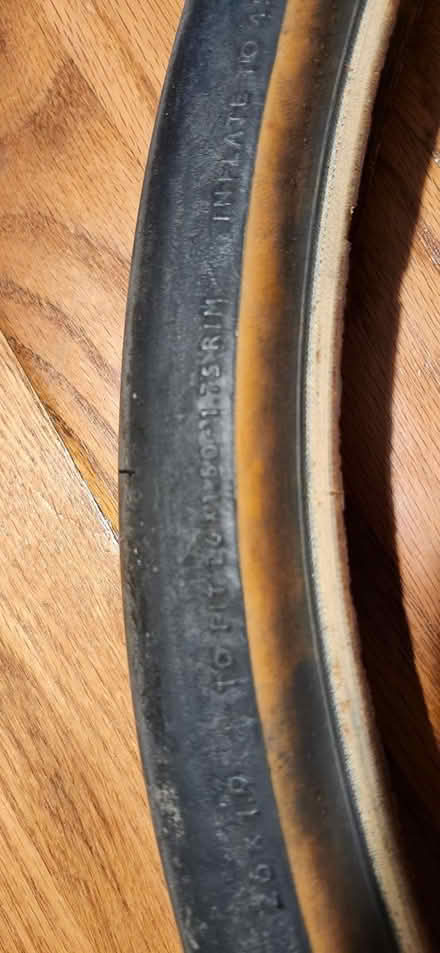 Photo of free City slick tires for mountain bike (Cap Hill 20002) #1