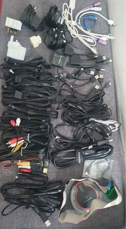 Photo of free Assorted wires & electric bits (Mile End E14) #1