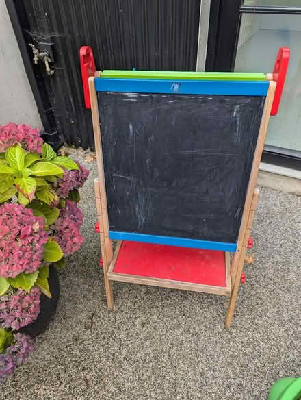 Photo of free Childrens Painting Eisle - Hape (Drumcondra) #3