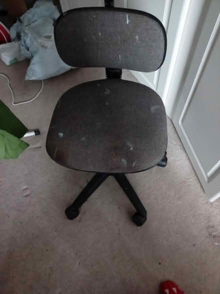 Photo of free Office chair (Hanworth TW13) #2