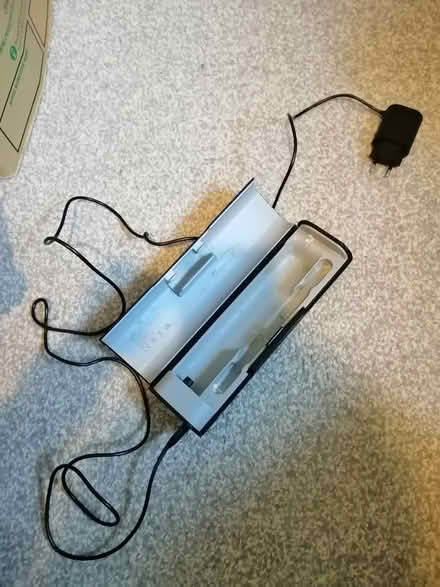 Photo of free Braun oral B charging & travel case (Abingdon OX14) #1