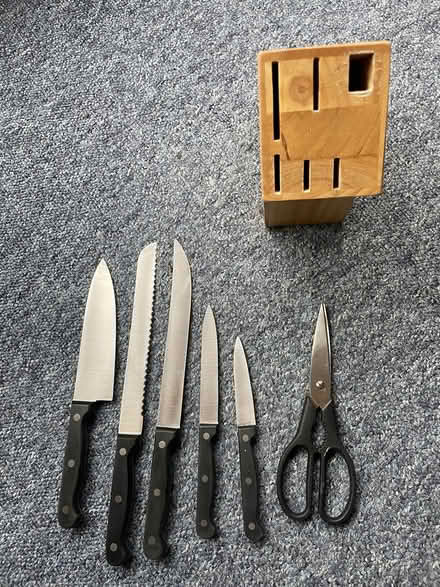 Photo of free Set of kitchen knives (Cambridge CB4) #1