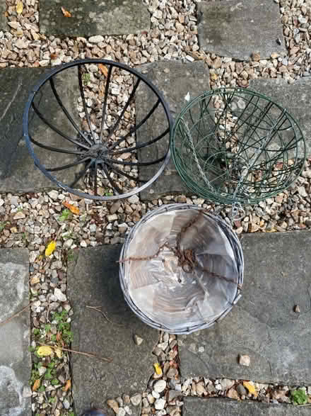 Photo of free 5 Hanging baskets (Mangotsfield BS16) #2