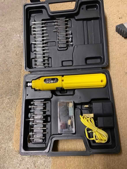 Photo of free Mini grinder set (BD17 5LZ) #1