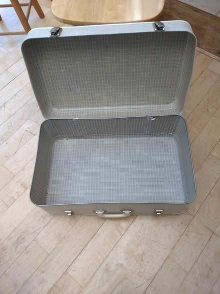 Photo of free Suitcase (Lamborough Hill OX1) #1