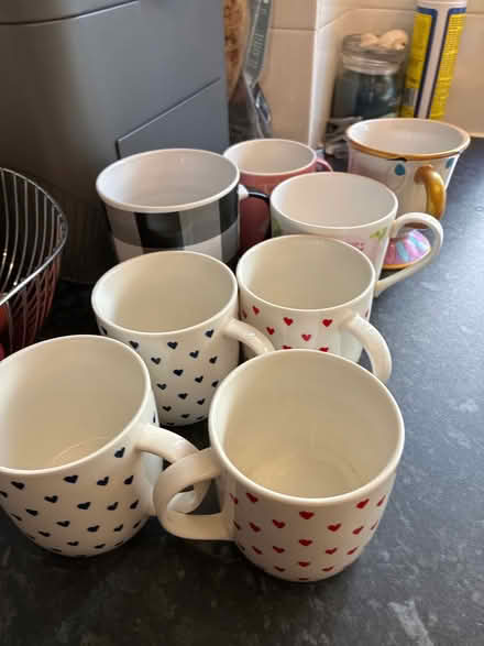 Photo of free 8 mugs (Welwyn garden city) #1