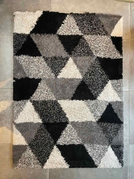 Photo of free Shaggy Geometric Rug (Lower Weston) #1