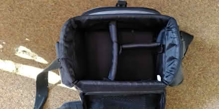 Photo of free Soft camera bag (Easton BS5) #2