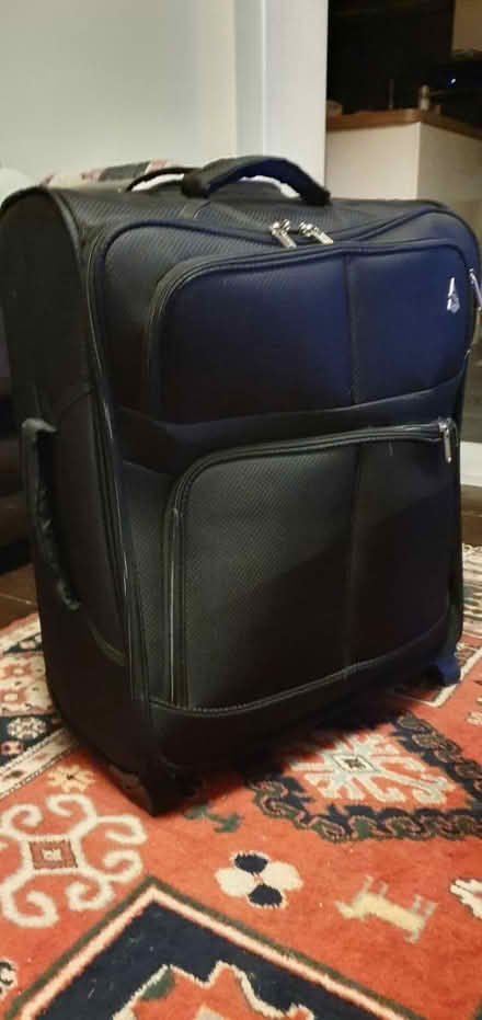 Photo of free Suitcase (BR3 beckenham) #1